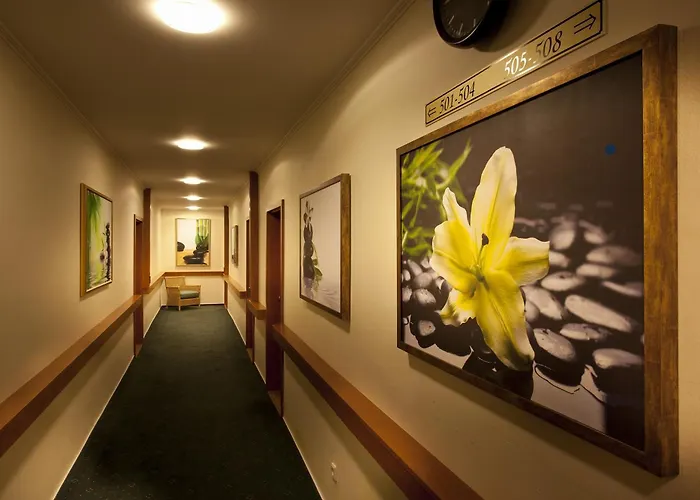 Green Garden Hotel