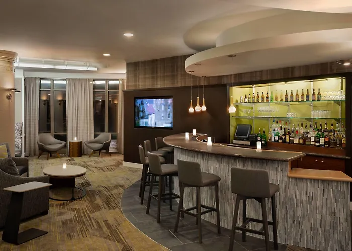 Pet Friendly hotel: Courtyard By Marriott Middletown Goshen