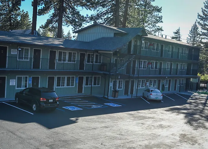 Hotel with Tennis: Budget Inn At The Heavenly Gondola