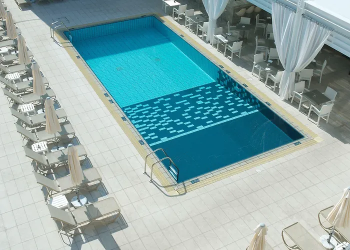 Pet Friendly hotel: Senator Hotel Apartments - Adults Only