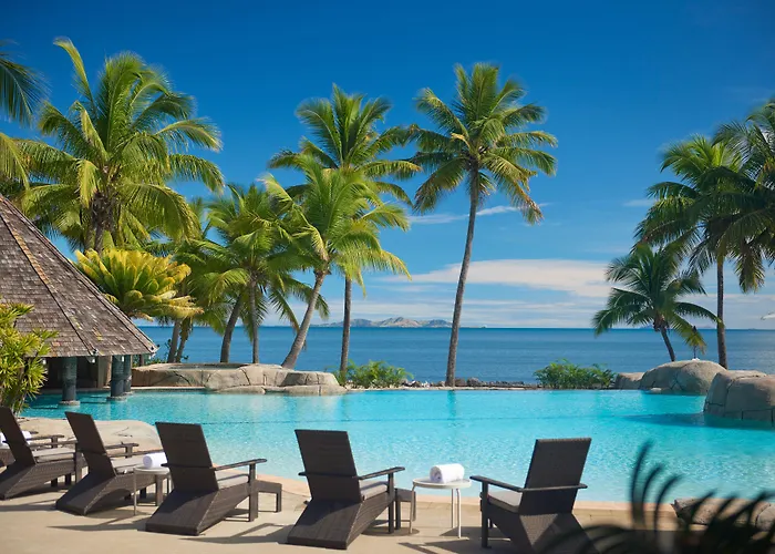 Luxury hotel only: Doubletree By Hilton Fiji - Sonaisali Island