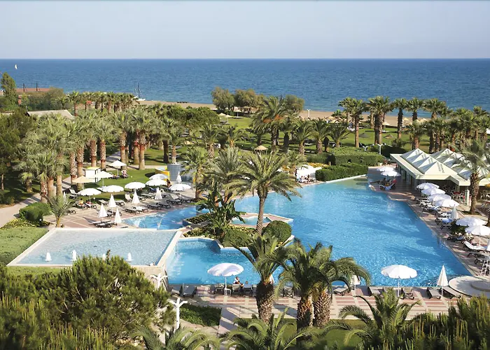 Family Hotel: Crystal Tat Beach Pearl Collection