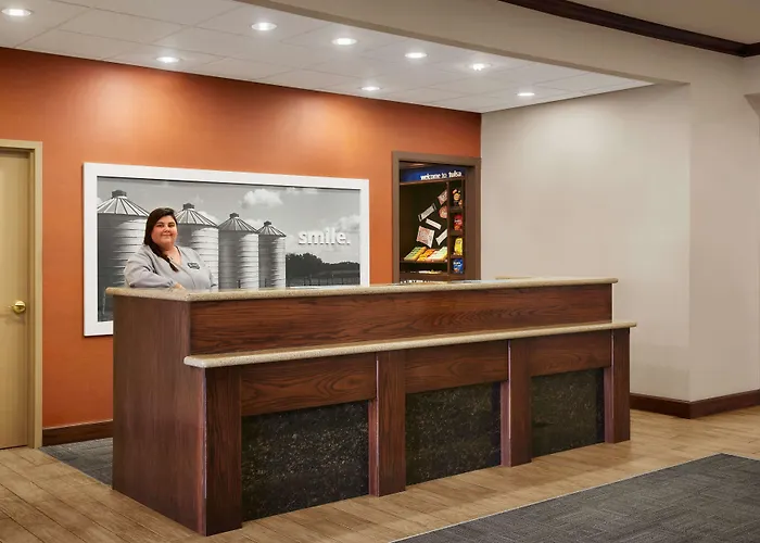 Hotel with view: Hampton Inn & Suites Tulsa South Bixby