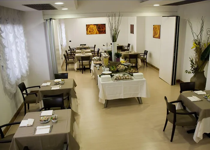 Hotel Palace 2000
