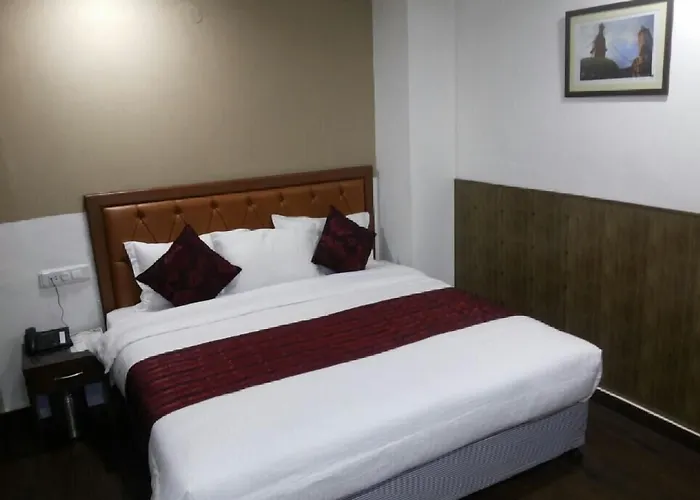 Hotel Mayur By Roomsinc