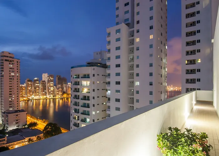 Travelers Orange Cartagena