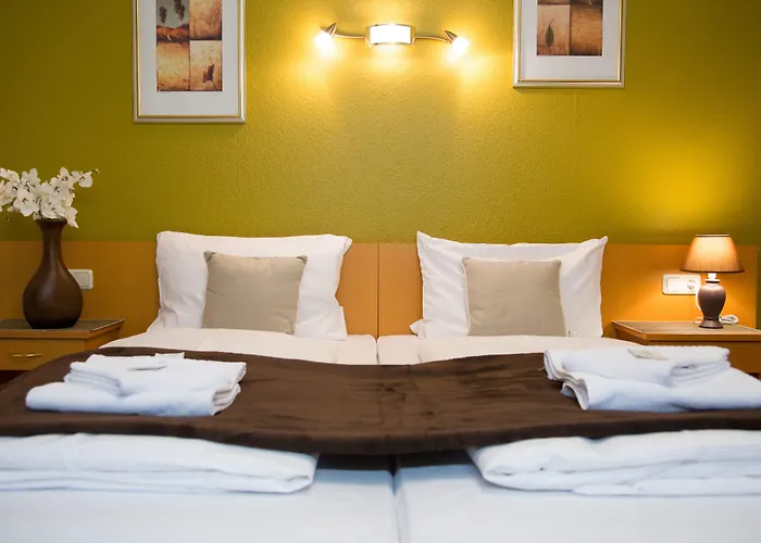 Günstiges Hotel: Garni Hotel Rödelheimer Hof