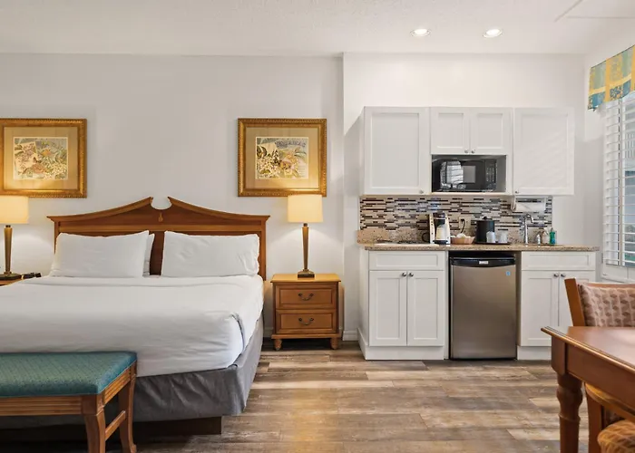 Holiday Inn & Suites Clearwater Beach S-Harbourside