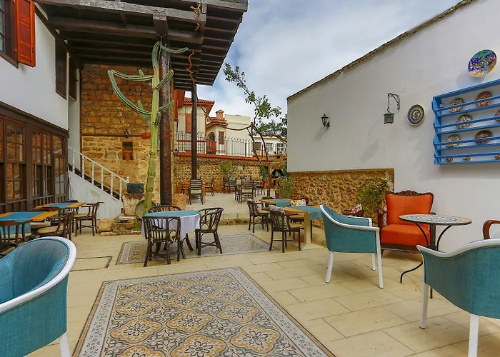 3-Sterne-Hotel: Atelya Art Hotel