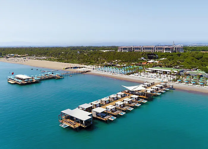 Beach hotel: Regnum Carya