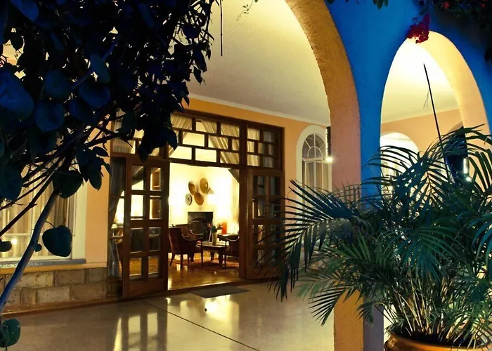 In Luxury hotels House Of Waine