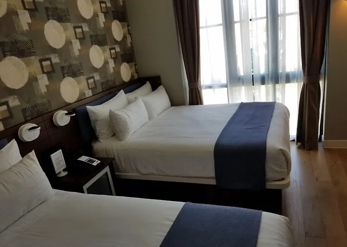 Motel: Nobleden Hotel