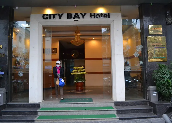 City Bay Hotel