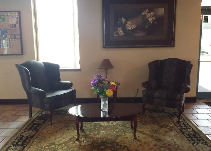 Motel: Garden Inn & Suites