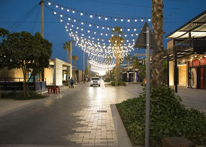 Beach Hotel Apartment