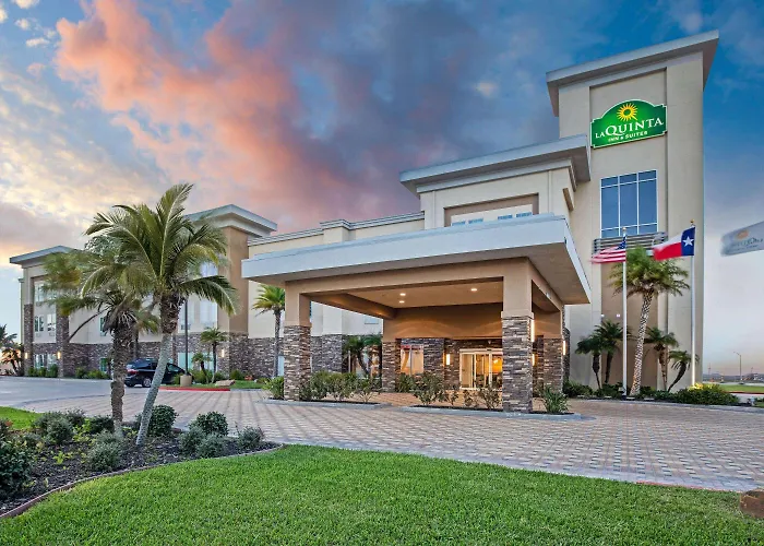 Pet Friendly hotel: La Quinta By Wyndham Corpus Christi - Portland