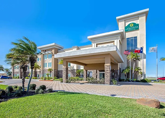 Pet Friendly hotel: La Quinta By Wyndham Corpus Christi - Portland