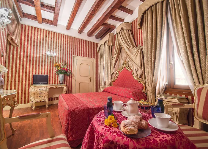 Cheap hotel: Dimora Dogale