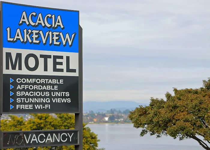 Acacia Lake View Motel