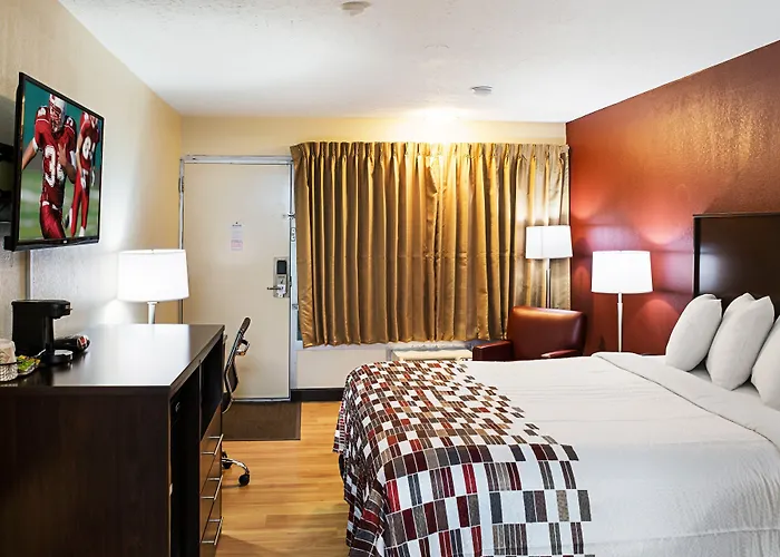 Motel: Red Roof Inn Indianapolis - Castleton