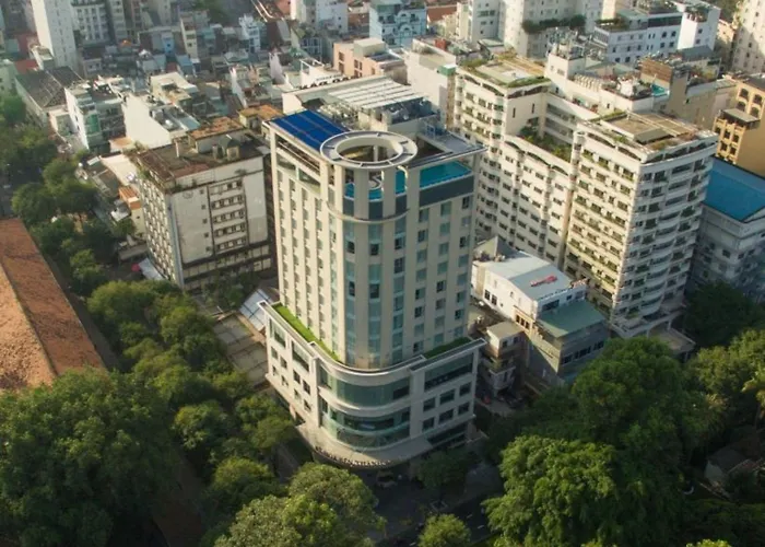 Resort: Central Palace Hotel