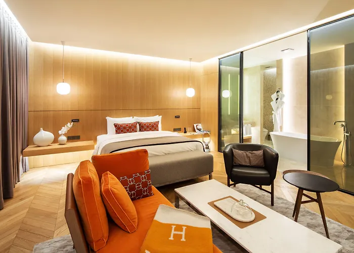 Romantic hotels 28 Myeongdong