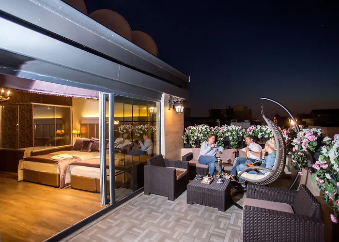 Resort: Bonne Sante Hotel