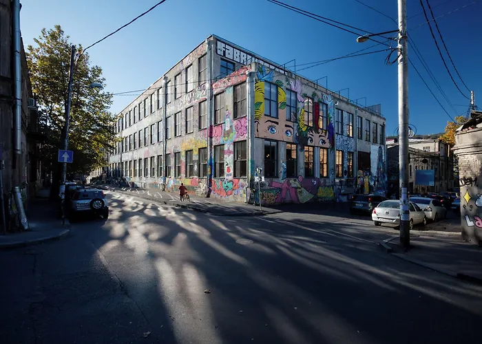 Fabrika Hostel & Suites