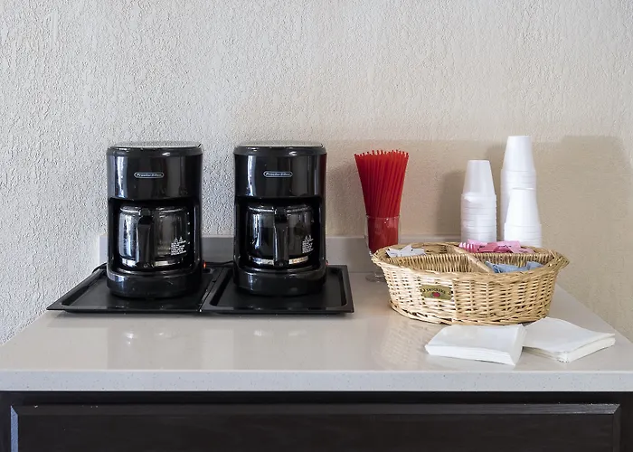 Motel: Red Roof Inn Cortland