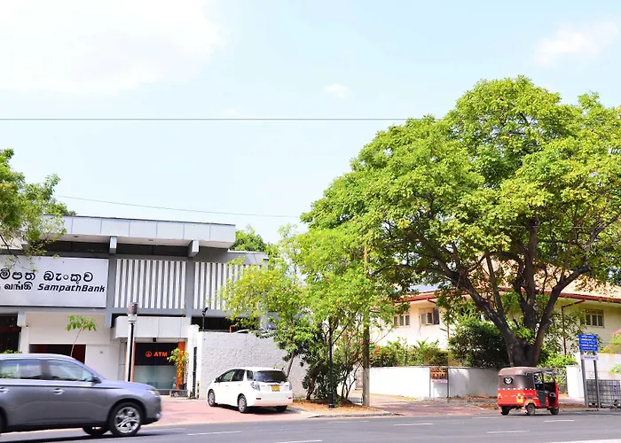 Colombo Villa at Cambridge Place