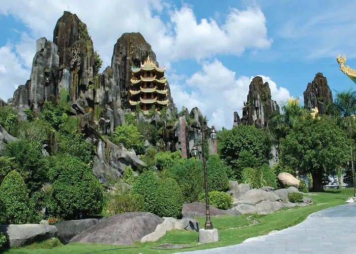 Le Hoang Beach Hotel Danang