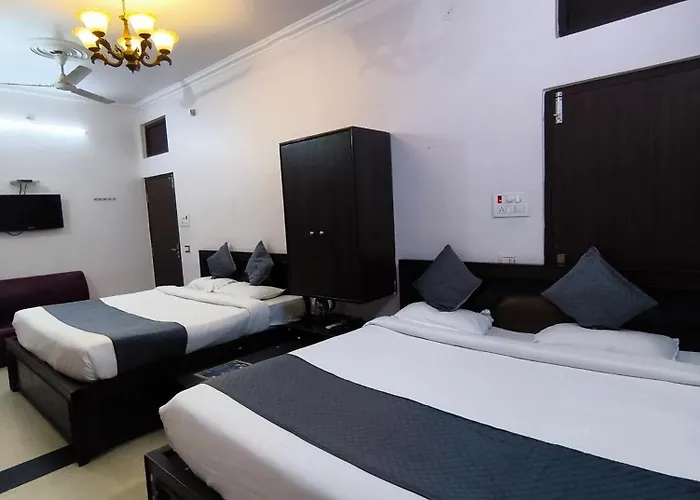 Hotel Blue Star