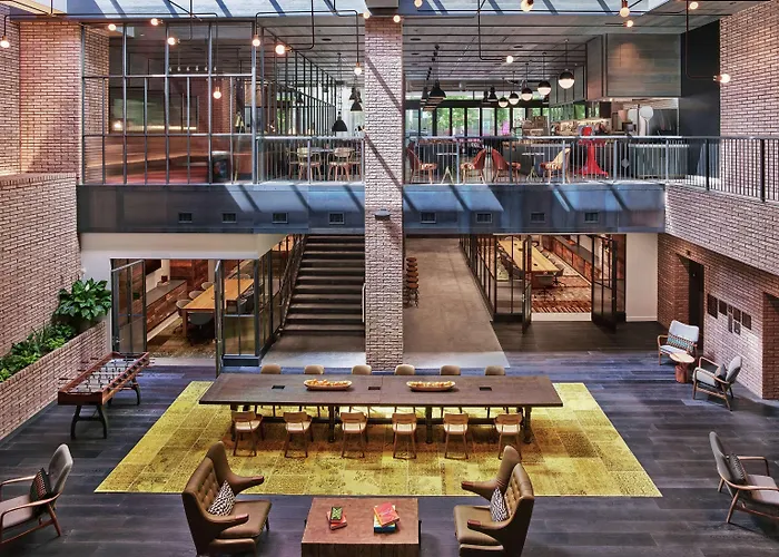 4 star hotel: Canopy By Hilton Portland Pearl District