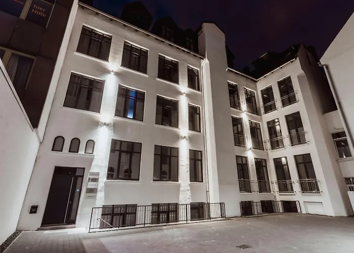 OLD PRINTING HOUSE - Modern I City I 2 Min HBF I E-Ladesäule