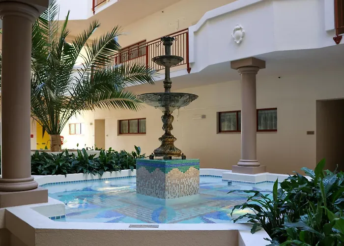 Pet Friendly hotel: Fino Hotel & Suites