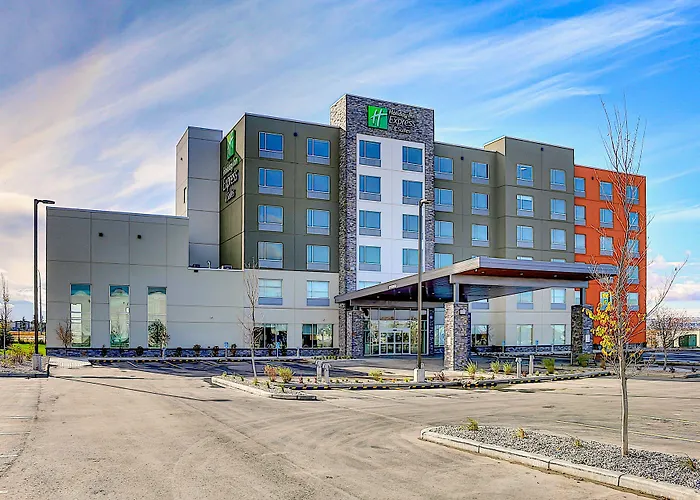 Holiday Inn Express & Suites - Airport Trail Ne By Ihg