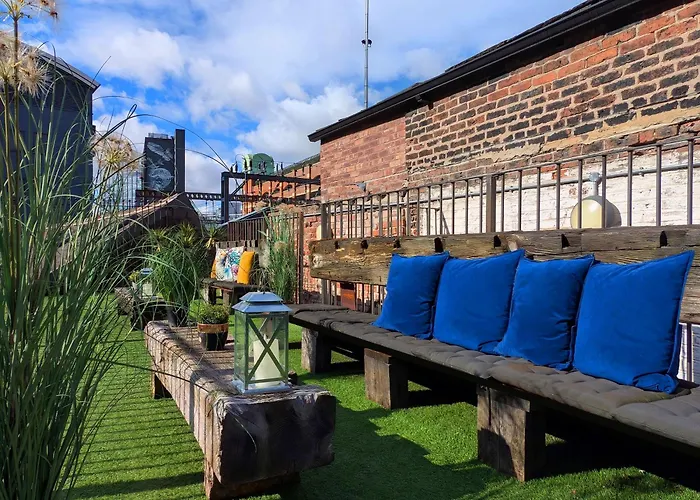 Private villas Blayds Yard