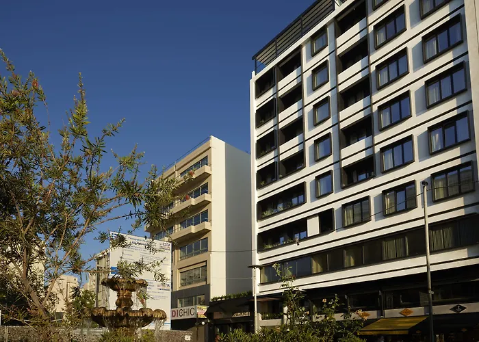 Hotel: The Port Square Hotel