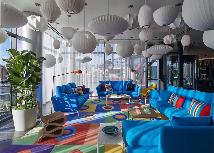 Citizenm