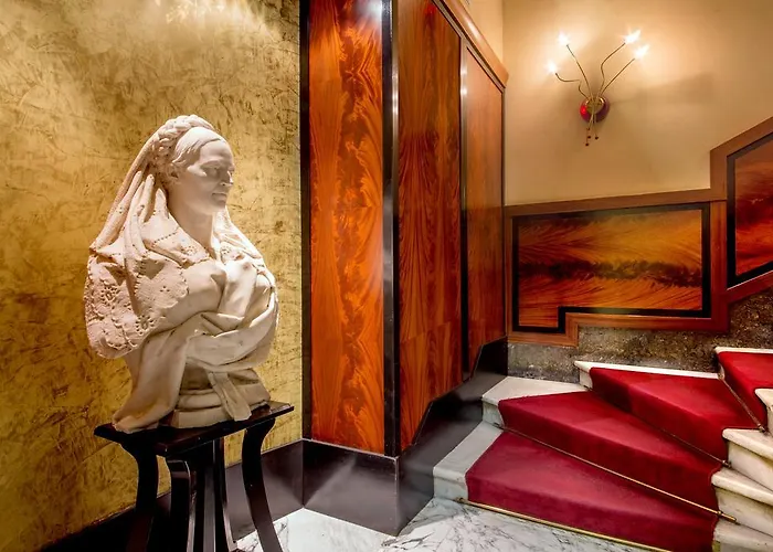 Hotel con piscina: Hotel Tiziano