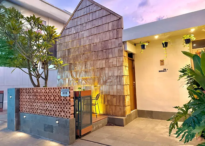 Buton Backpacker Lodge