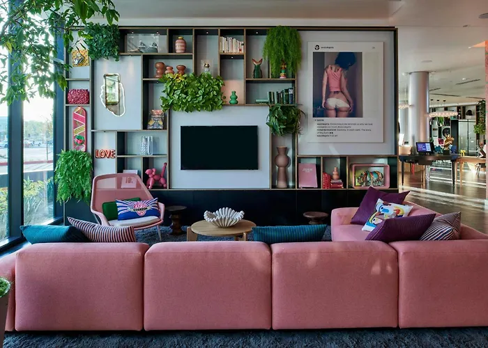 Citizenm