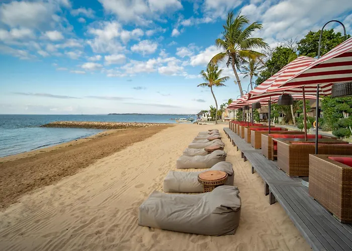 Puri Santrian Beach Resort And Spa