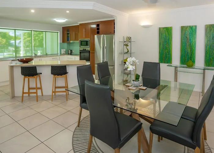 Waters Edge Apartment