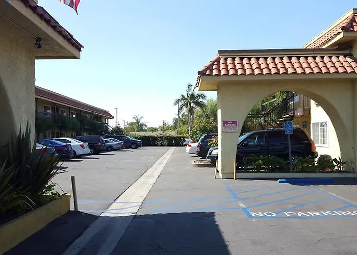Romantic hotels Anaheim Astoria Inn & Suites