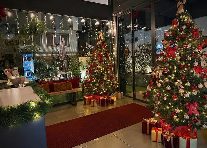 Hotel with pool: Hotel Bestprice Alcala