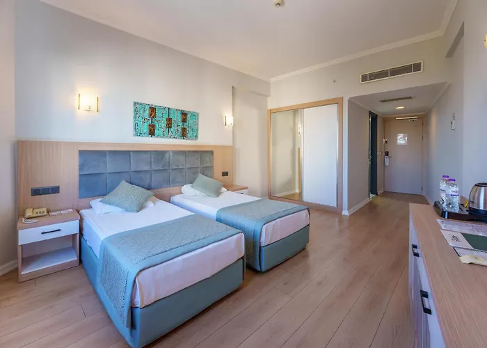 Adonis Hotel