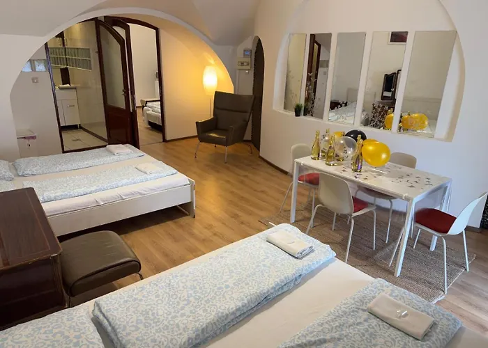 Guest house: Oktogon Panzio