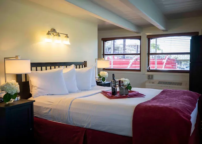 Luxury hotel only: Delta King Hotel