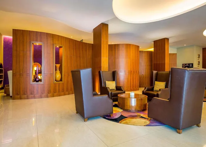 Beach hotel: Novotel Suites Mall Avenue Dubai